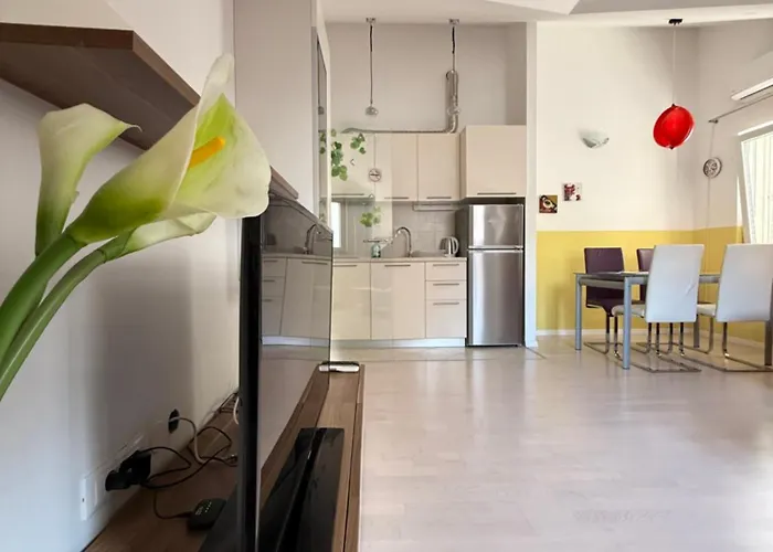 4th Floor Nest Apartment *